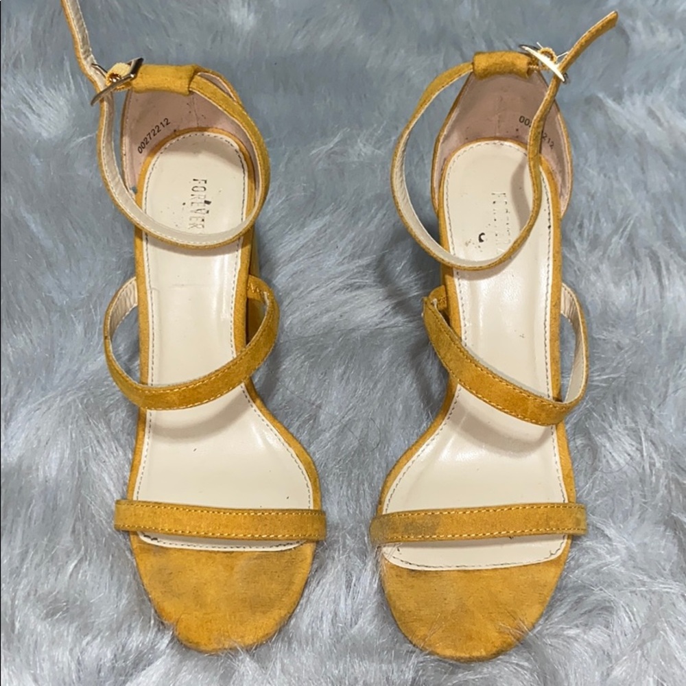 Forever 21 Yellow Block Heels Size 6